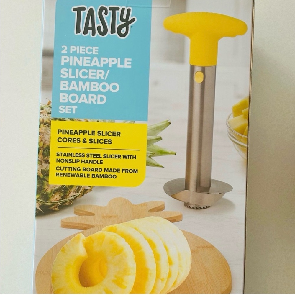 Tasty 2 Piece Pineapple Slicer & Bamboo Cutting Board Set Stainless Steel